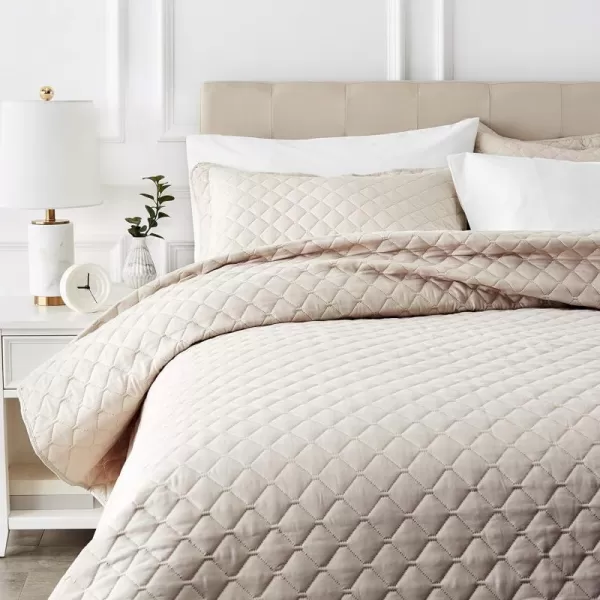 Amazon Basics Oversized Quilt Bed Set Embossed Coverlet and Sham  Twin Beige DiamondBeige FullQueen Diamond