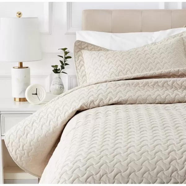 Amazon Basics Oversized Quilt Bed Set Embossed Coverlet and Sham  Twin Beige DiamondBeige Twin Wave