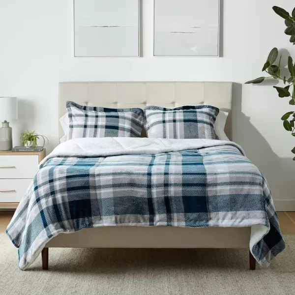 Amazon Basics UltraSoft Micromink Sherpa Comforter 3Piece Bedding Set FullQueen CharcoalNavy Plaid FullQueen