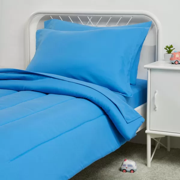 imageAmazon Basics 7 Piece Microfiber Kids BedinaBag Bedding Set FullQueen Green SolidBlue
