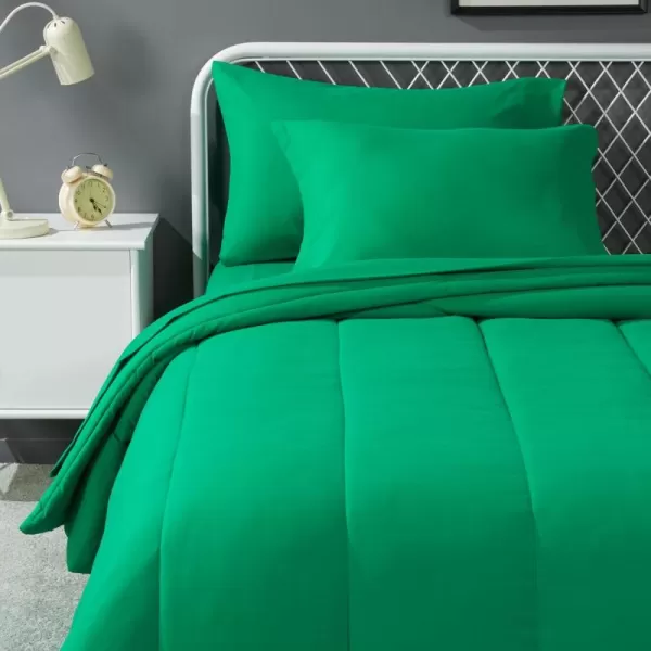 imageAmazon Basics 7 Piece Microfiber Kids BedinaBag Bedding Set FullQueen Green SolidGreen