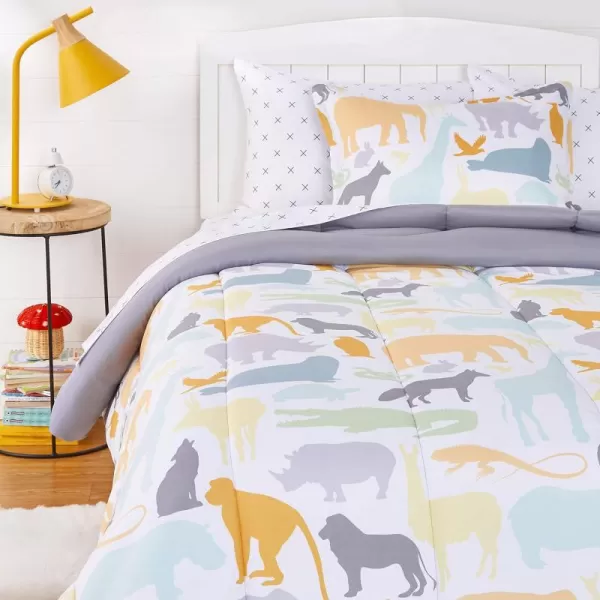 imageAmazon Basics Kids EasyWash Microfiber BedinaBag 5Piece Bedding Set Twin Animal Safari