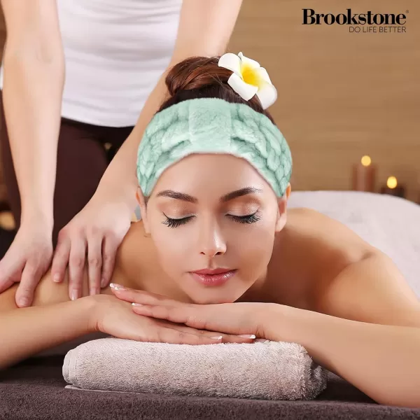 Brookstone Facial Headband  Comfortable Head Band for Skincare Face Washing and Makeup Application MintMint